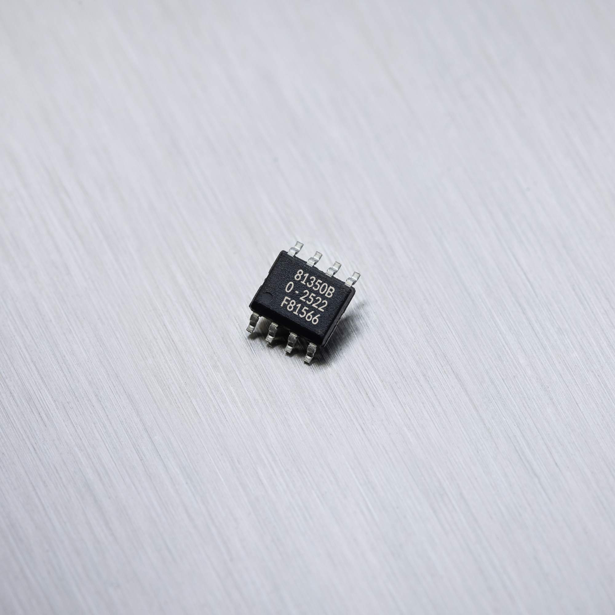 1762496297929200.jpg MLX81350 SOIC8封装产品图.jpg