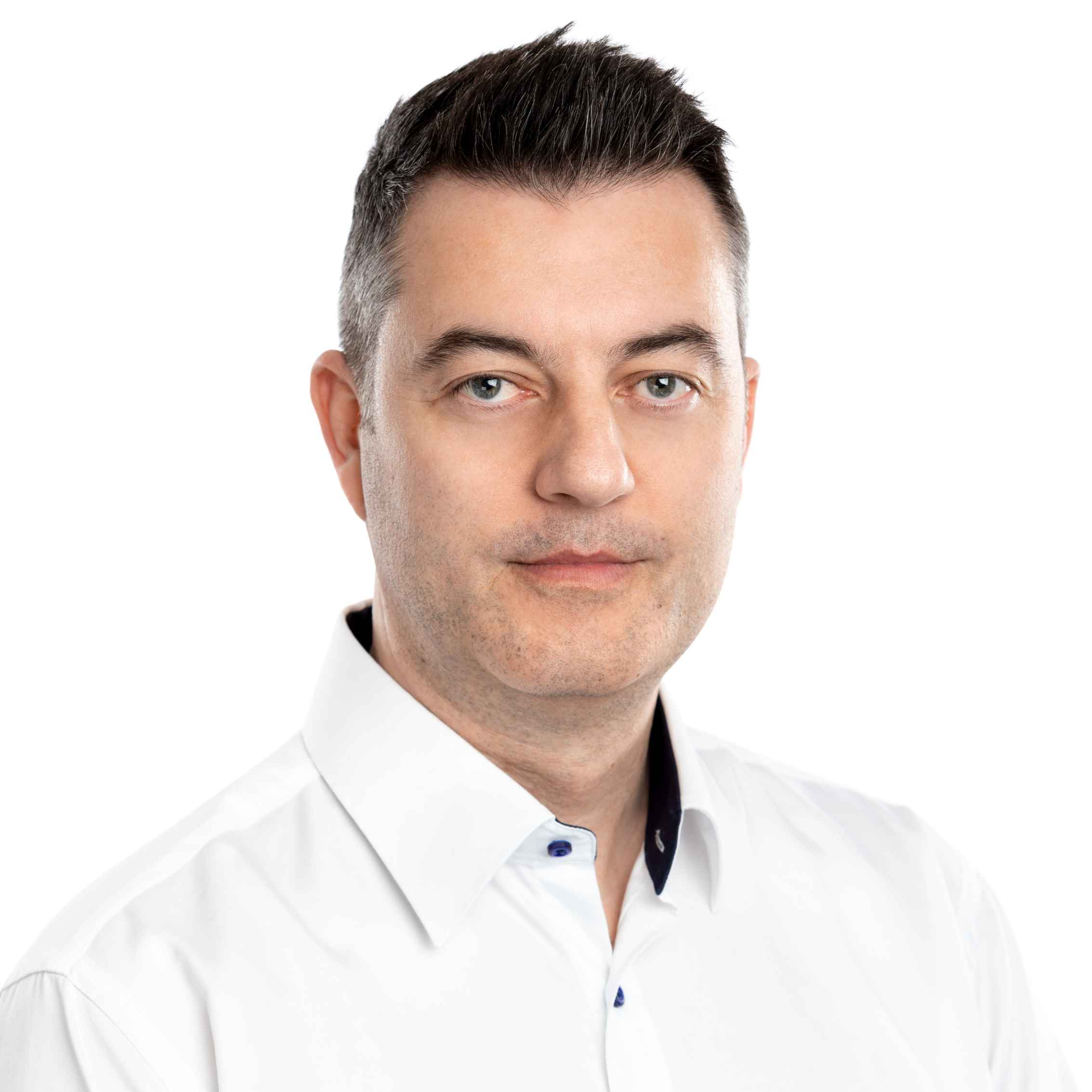 1763001438802179.jpg 意法半导体_Albert Boscarato, 应用实验室经理 (1).jpg